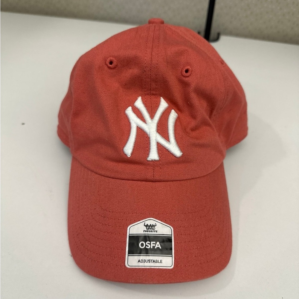 Yankees Logo Cap women